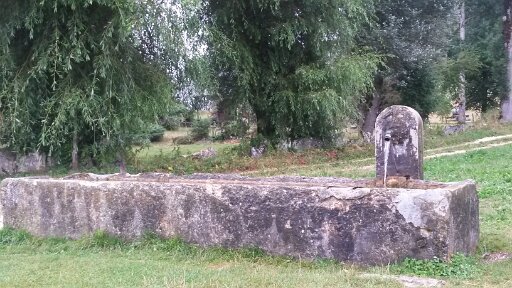 The Stone Trough+house MOD